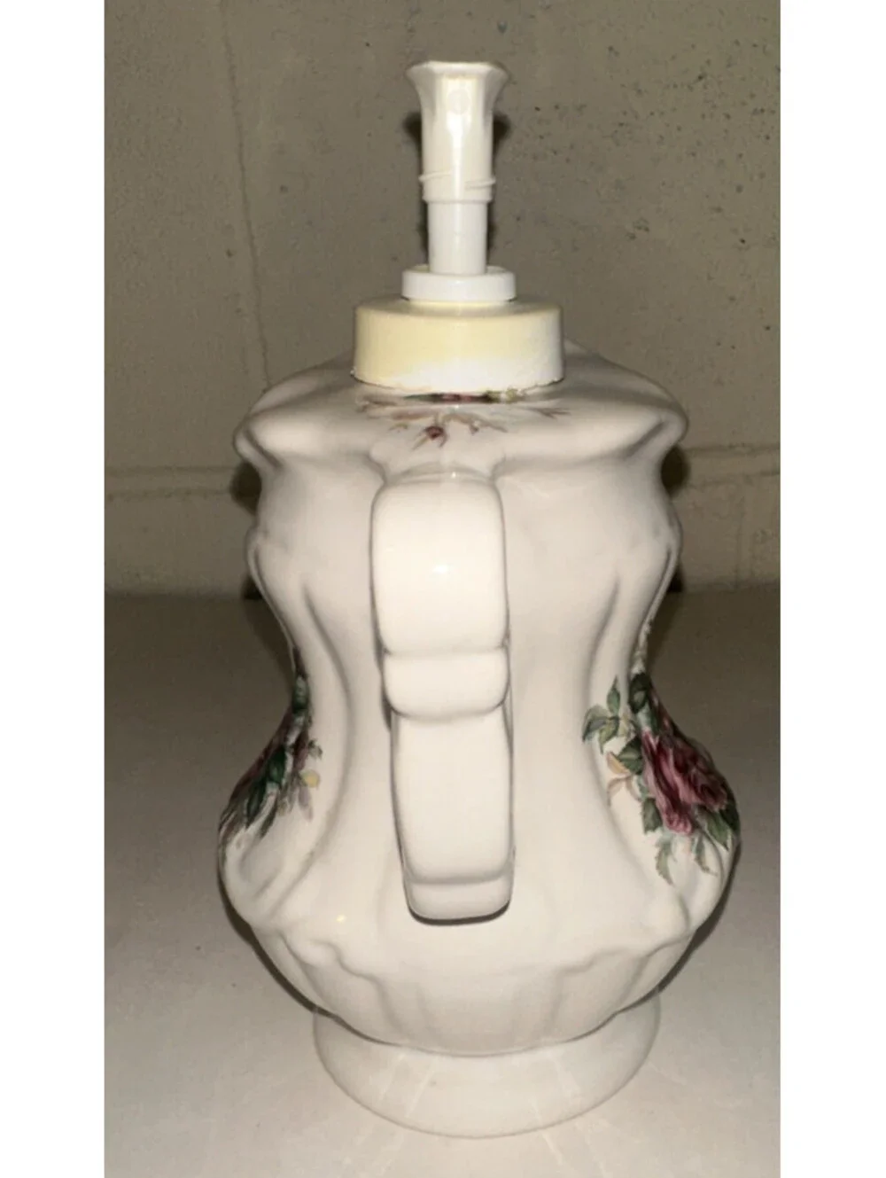 JA ATHENA Grandmacore Vintage Hand Painted Floral Hand Soap Dispenser READ Desc